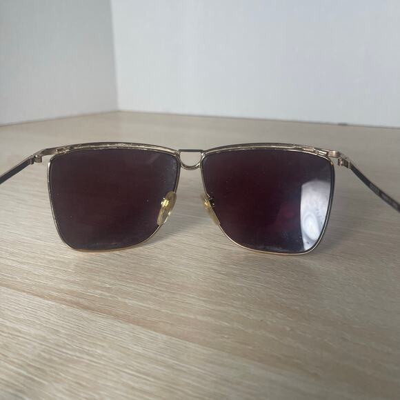 Vintage Gucci GG2204 16A Eyeglasses Sunglasses Gold FRAMES ONLY Made in Italy - Picture 7 of 10